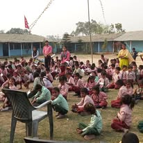 श्री सूर्योदय ग्रामीण इङ्लिस बोर्डिङ स्कुलका विद्यार्थीहरू